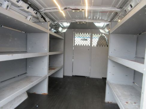 Used 2017 Chevrolet Express 2500 2500 Cargo image 20