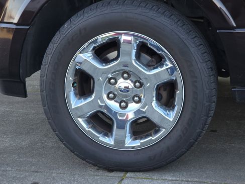 Used 2013 Ford Expedition EL Limited image 25