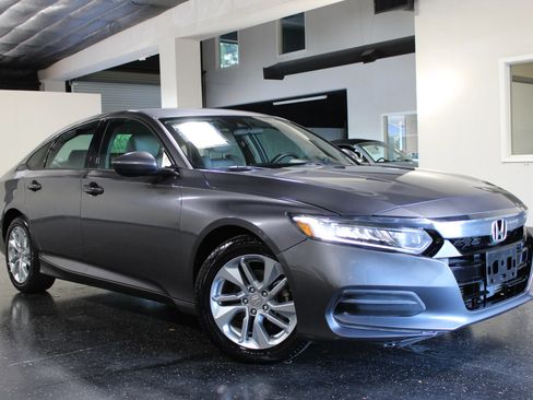 Used 2018 Honda Accord LX image 32