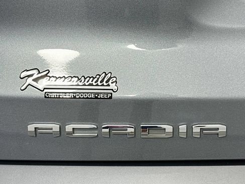 Used 2021 GMC Acadia Denali w/ Denali Technology Package FWD image 28