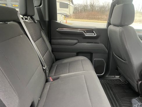 Used 2022 Chevrolet Silverado 1500 LT image 11