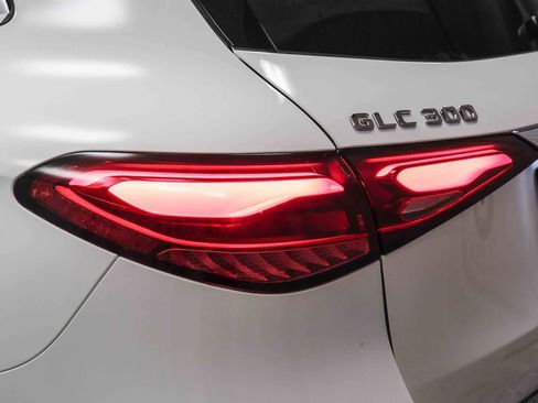 Certified 2026 Mercedes-Benz GLC 300 image 9