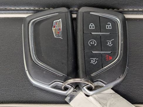 Used 2022 Cadillac Escalade ESV Premium Luxury AWD/4WD image 43