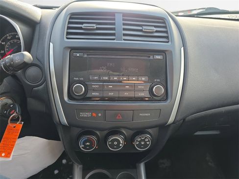 Used 2014 Mitsubishi Outlander Sport ES image 20