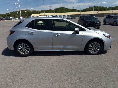 Used 2024 Toyota Corolla SE FWD image 6