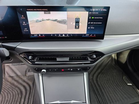 Certified 2025 BMW 230i xDrive Coupe w/ Premium Package AWD/4WD image 18