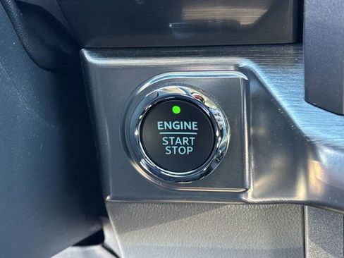 Used 2023 Ford F150 Lariat w/ Equipment Group 502A High image 17