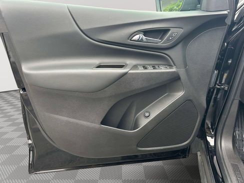 Used 2024 Chevrolet Equinox LT FWD image 20