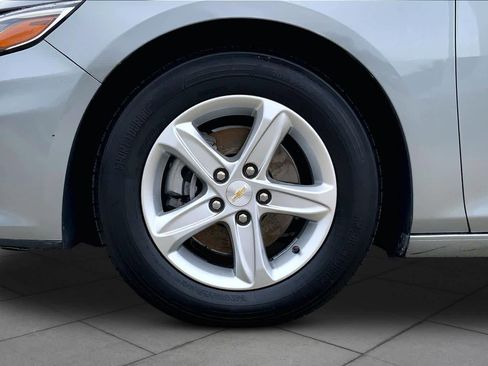 Used 2024 Chevrolet Malibu LT FWD image 11