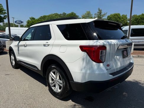 Used 2022 Ford Explorer XLT w/ Equipment Group 202A AWD/4WD image 8
