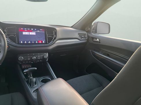 Certified 2025 Dodge Durango GT image 23