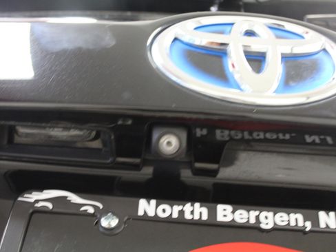 Used 2014 Toyota Highlander Limited Platinum image 34