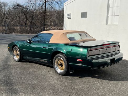 Used 1992 Pontiac Firebird Trans Am RWD image 7