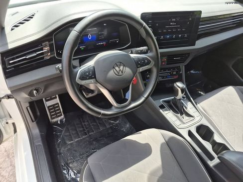 Used 2025 Volkswagen Jetta Sport FWD image 15