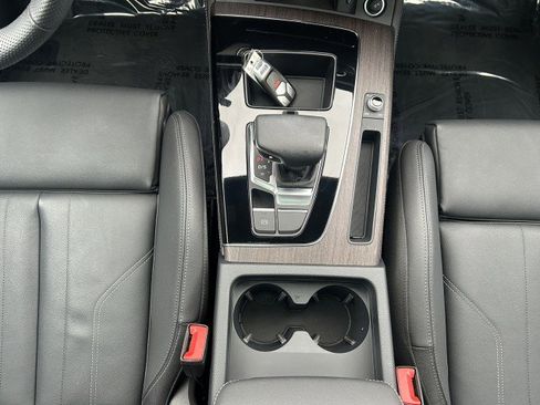 Certified 2025 Audi Q5 e Premium Plus w/ Premium Plus Package image 16