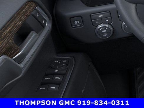 New 2025 GMC Sierra 1500 SLE w/ Preferred Package image 22