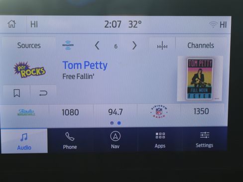 Used 2023 Ford Explorer ST-Line w/ Class IV Trailer Tow Package image 21