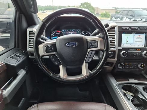 Used 2017 Ford F350 Platinum w/ Platinum Ultimate Package AWD/4WD image 33