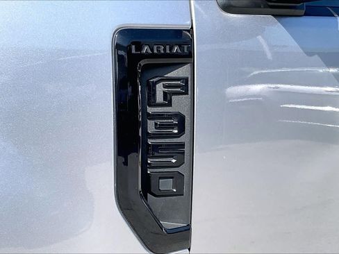 Used 2021 Ford F350 Lariat AWD/4WD image 28