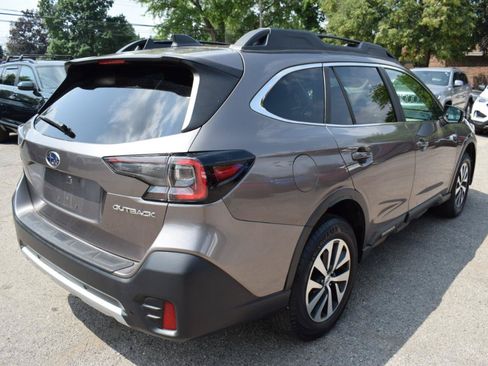 Used 2021 Subaru Outback Premium w/ Tech Package 1 AWD/4WD image 9