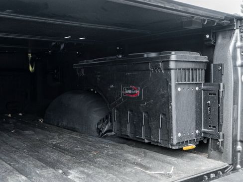 Used 2018 Ford F250 Platinum w/ Platinum Ultimate Package image 16