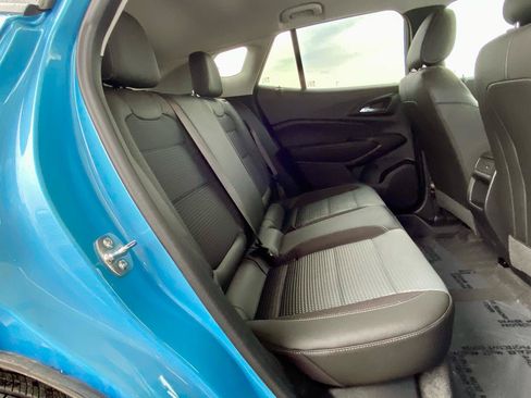 Used 2026 Chevrolet Trax LT w/ LT Convenience Package FWD image 51