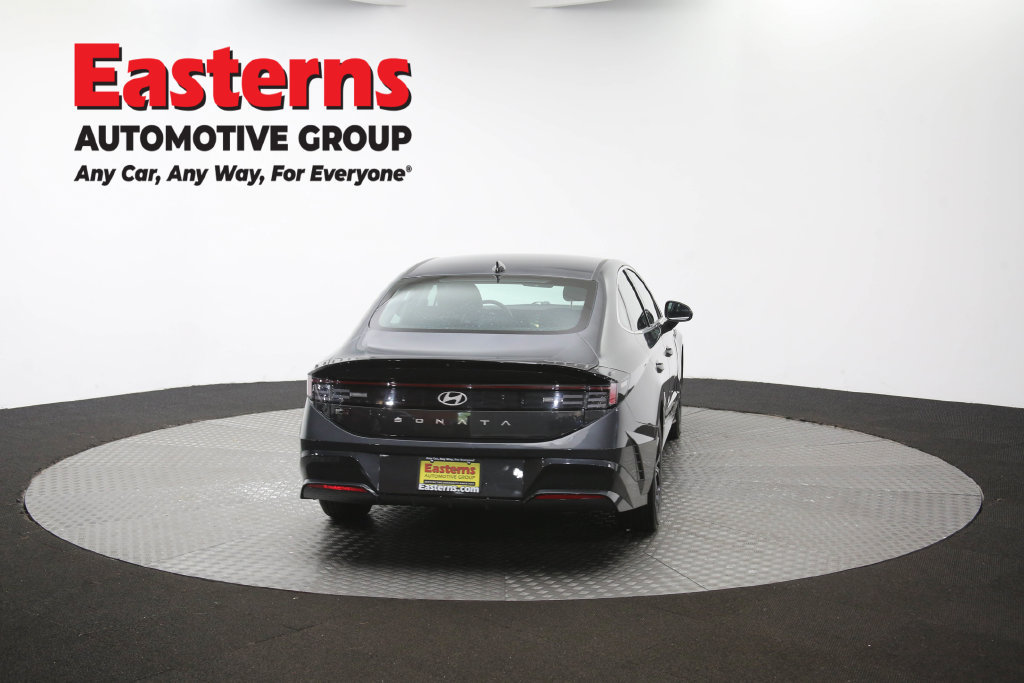 Used 2025 Hyundai Sonata SEL FWD image 41