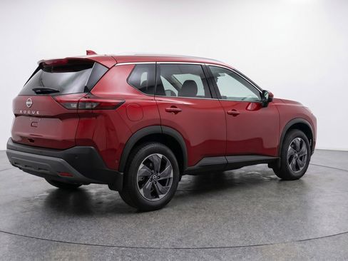 Used 2025 Nissan Rogue SV FWD image 9