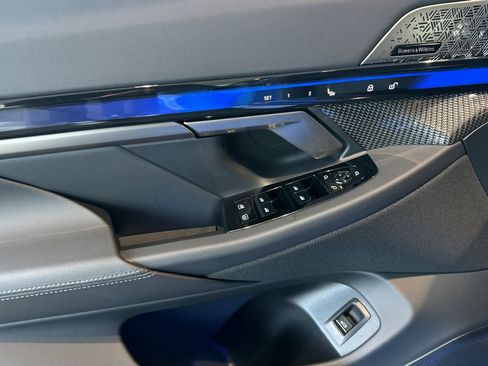 New 2026 BMW M5 w/ Executive Package image 13