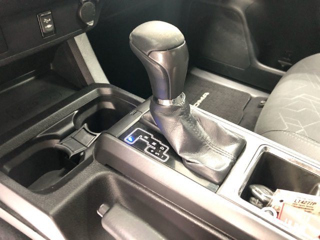 Used 2016 Toyota Tacoma TRD Sport w/ Towing Package AWD/4WD image 25