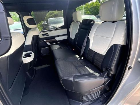 Certified 2022 Toyota Tundra Capstone AWD/4WD image 15