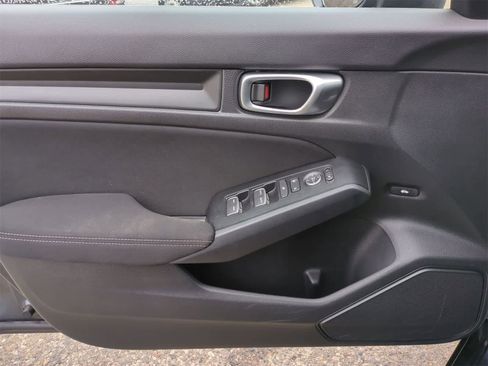 Used 2023 Honda Civic Sport image 29