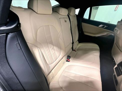 Used 2022 BMW X6 xDrive40i image 28