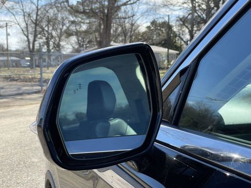 Used 2023 Lincoln Aviator AWD w/ Premium Package image 34