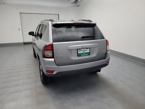 Used 2017 Jeep Compass High Altitude AWD/4WD image 6