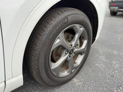 Used 2023 Ford Escape ST-Line w/ Tech Pack #1 image 9