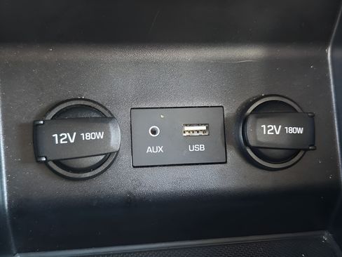 Used 2020 Hyundai Elantra SE FWD image 27