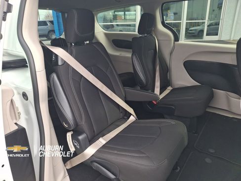 Used 2024 Chrysler Voyager LX FWD image 22