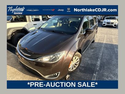Used 2018 Chrysler Pacifica Touring-L w/ Advanced Safetytec Group