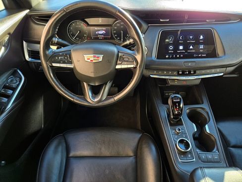 Used 2022 Cadillac XT4 Premium Luxury w/ Safety Alert Package image 16