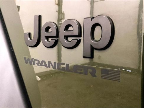 Used 2023 Jeep Wrangler Sport image 13