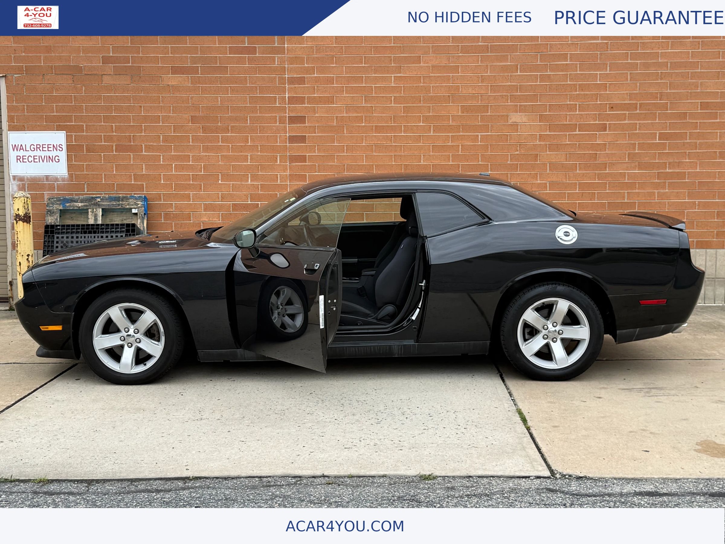 Used 2014 Dodge Challenger R/T RWD image 12