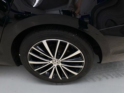 Used 2016 Volkswagen Jetta Sport w/ Lighting Package FWD image 18