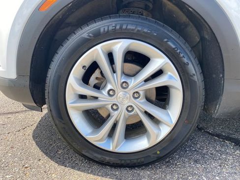 Used 2021 Buick Encore GX Preferred AWD/4WD image 22
