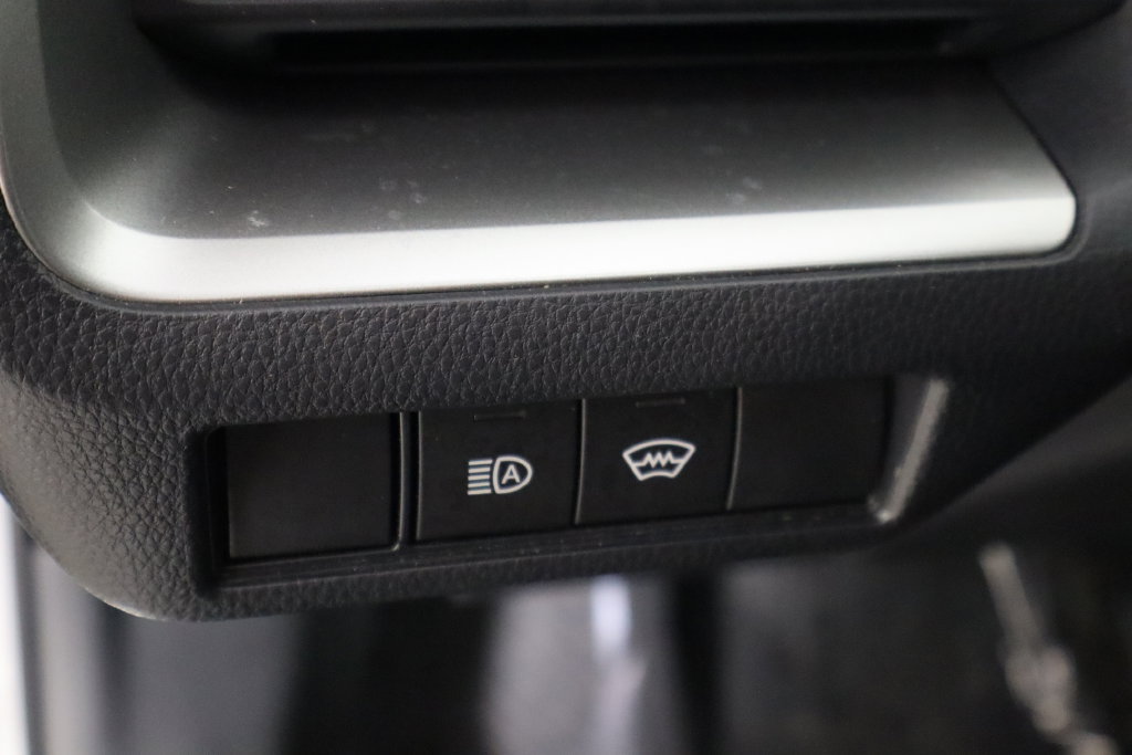 Used 2026 Toyota Prius LE FWD image 22