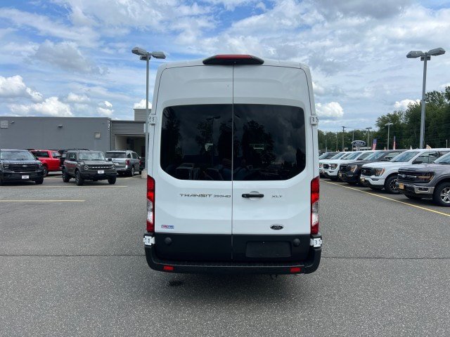 Used 2024 Ford Transit 350 XLT RWD image 6