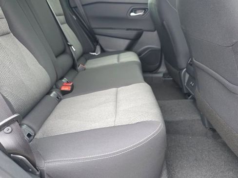 New 2026 Nissan Rogue SV w/ Cold Weather Package AWD/4WD image 19