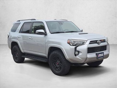 Used 2020 Toyota 4Runner TRD Off-Road Premium AWD/4WD image 3