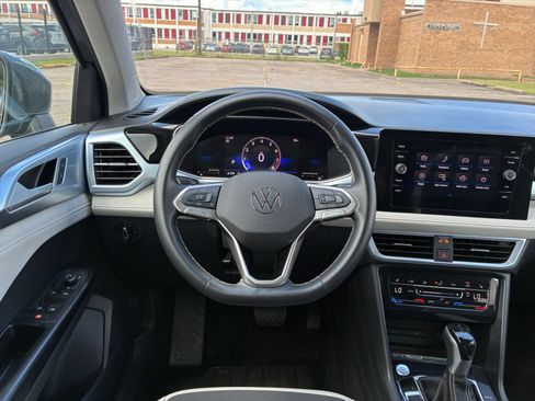 Used 2026 Volkswagen Taos SE FWD image 30