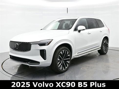 Used 2025 Volvo XC90 B5 Plus w/ Protection Package Premier image 3